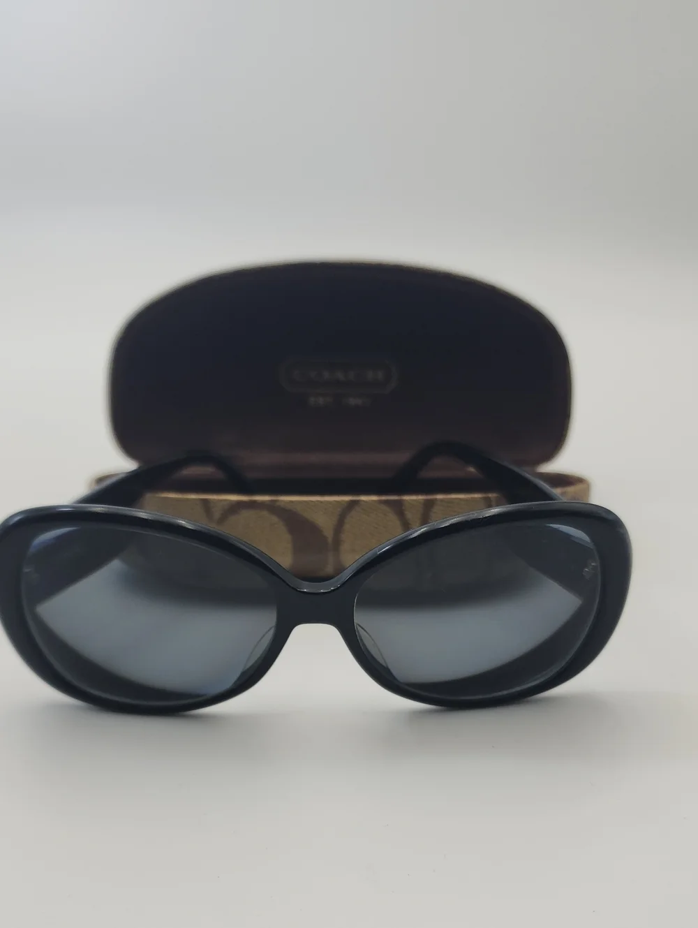 COACH S2026 Black Oval Sunglasses Women With Monogram Hard sunglasses Case
